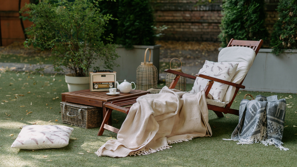 Creating an Outdoor Oasis: Furniture Ideas for Grandparents’ Gardens