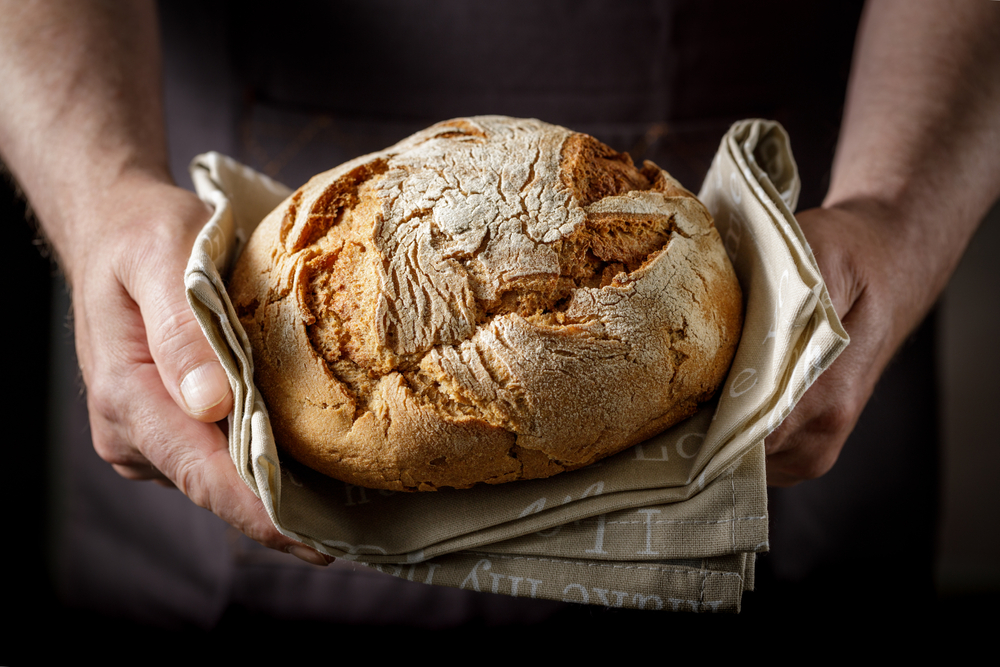 Master the Art of Breaking Bread: A Beginner’s Guide to Enrich Your Dining Experience